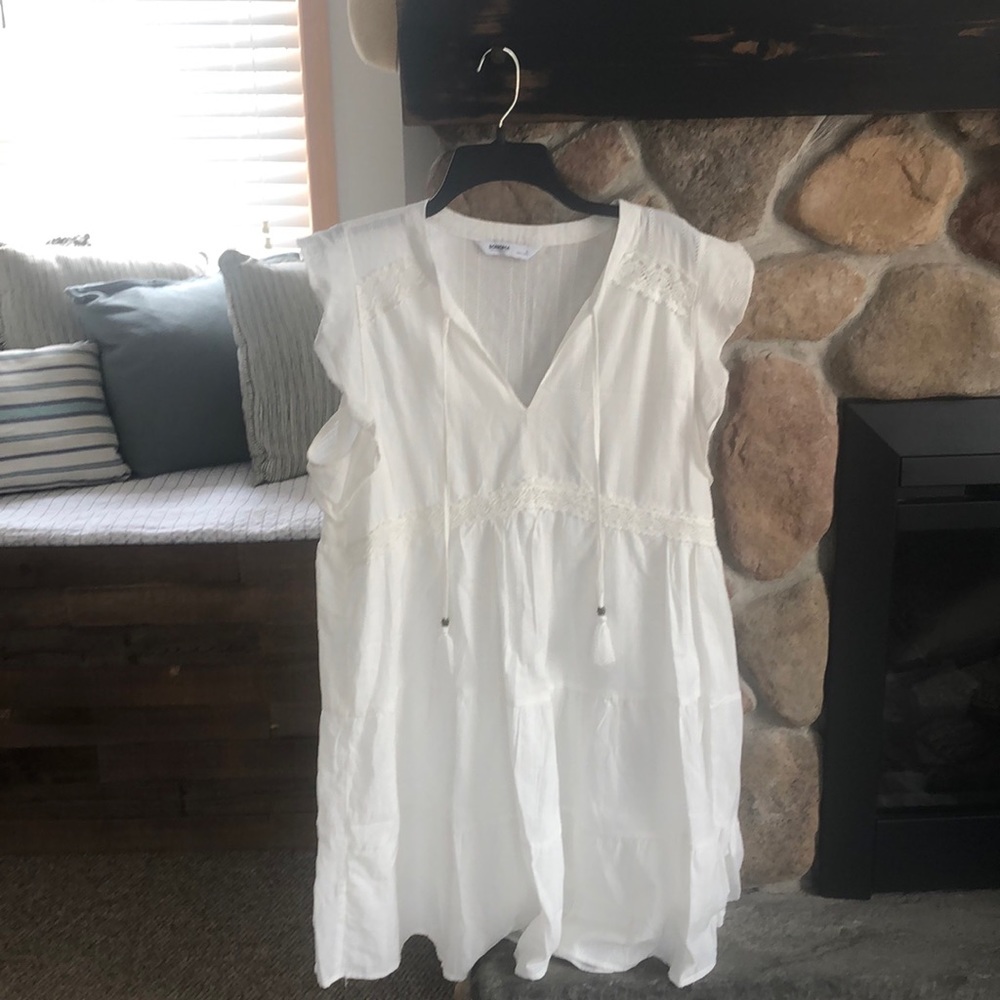 Beautiful Sonoma Lined Dress. Only worn once! Lace detail/stitching